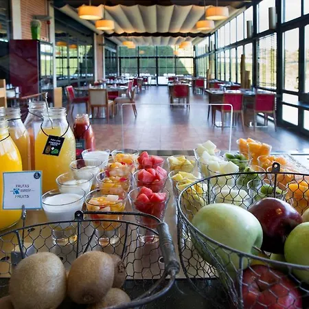 Hotel Azz Montalvo 4*