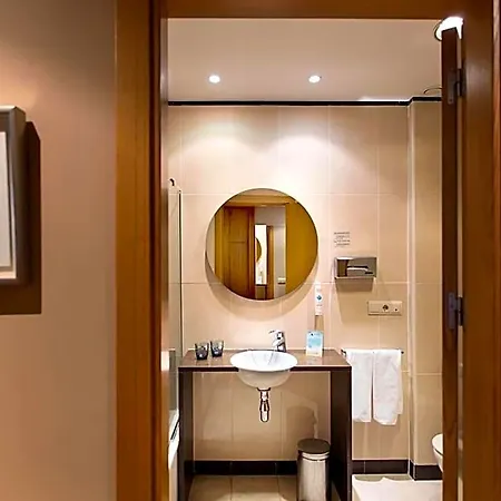 Azz Montalvo Hotel
