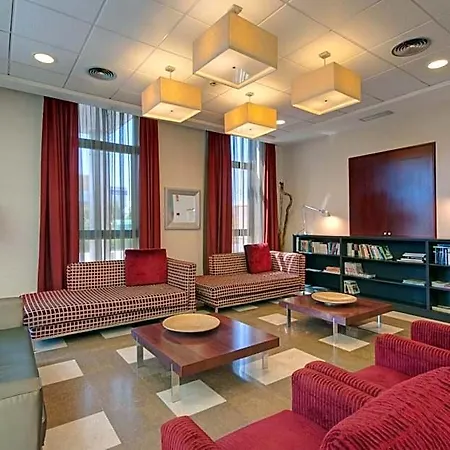 Hotel Azz Montalvo