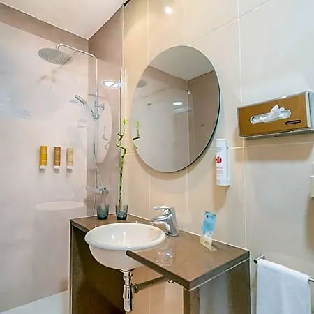Azz Montalvo Hotel 4*